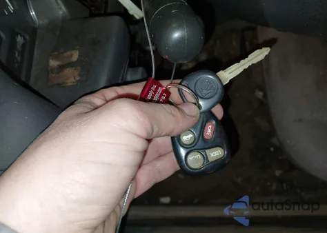 2000 Saturn Sl1 from USA, damaged, VIN 1G8ZH5285YZ217819